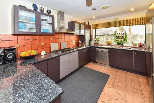 3 Mark Edgar Place Clendon Park_2