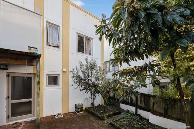3/4 Ambrico Place New Lynn_2