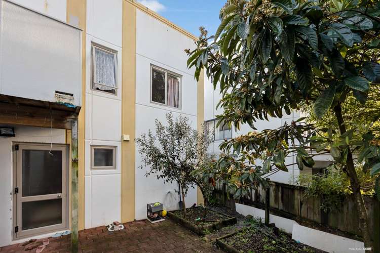3/4 Ambrico Place_5