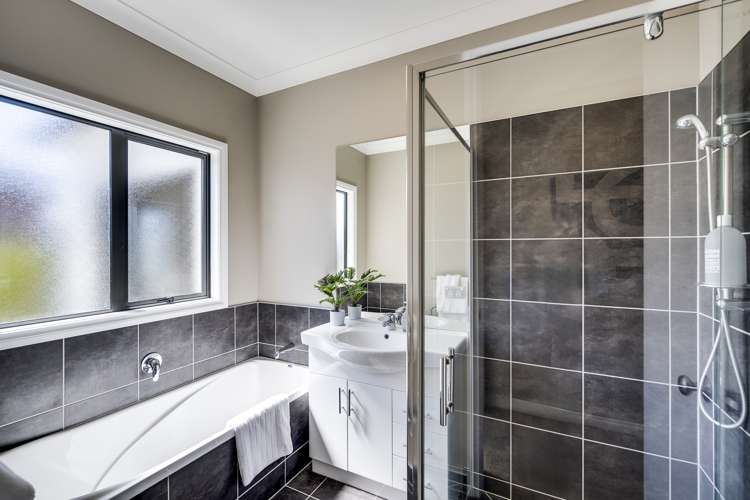 5 Squire Drive Awatoto_12