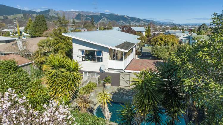 5 Shelley Crescent Stoke_17