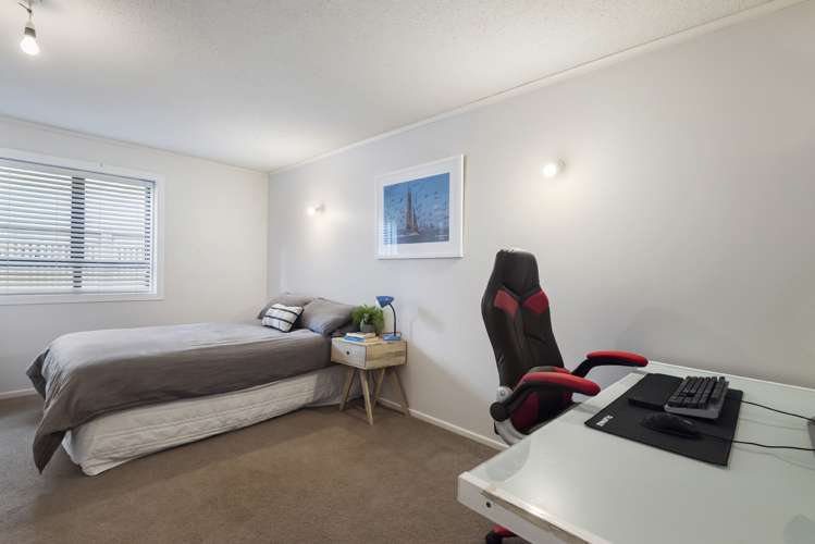 63 Seacliffe Avenue Belmont_12