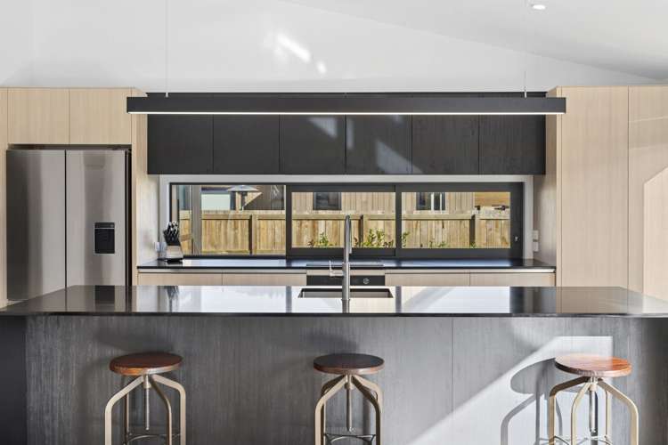 6 Moonstone Street_4