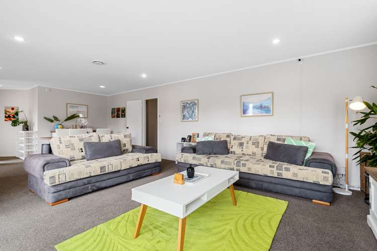 1/40 Amberley Avenue Te Atatu South_13