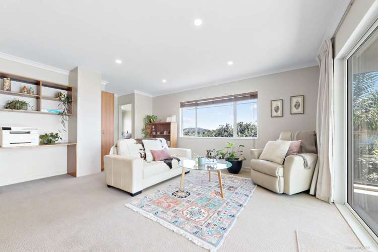 15 Matau Rise Te Atatu Peninsula_23