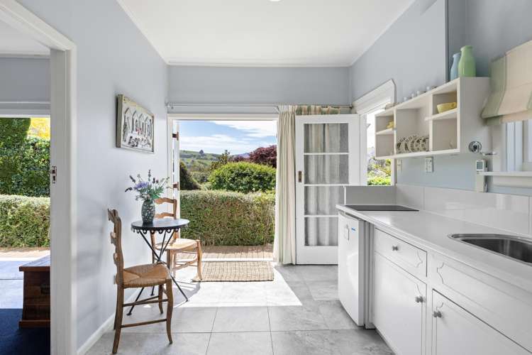 8 Percy Street Akaroa_16