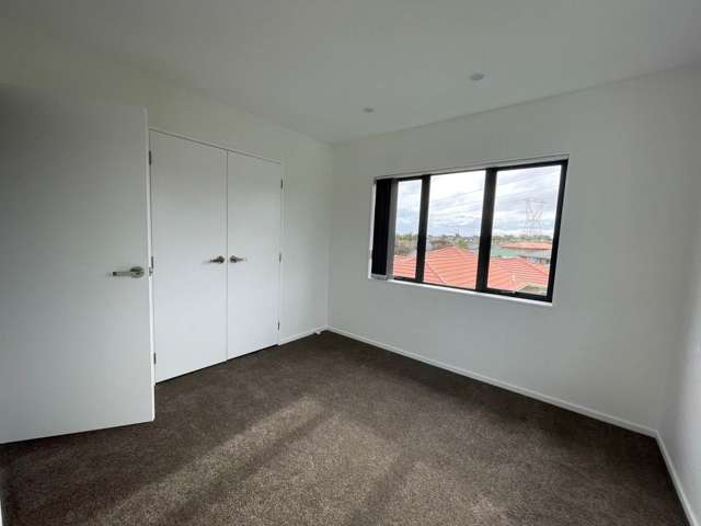 11A Gretton Court Flat Bush_3