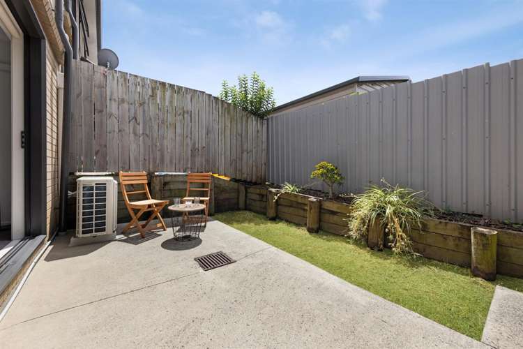 8 Akeake Lane Manurewa_5
