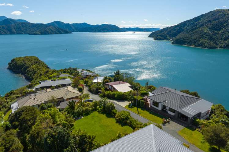 310 Port Underwood Road Whatamango Bay_9
