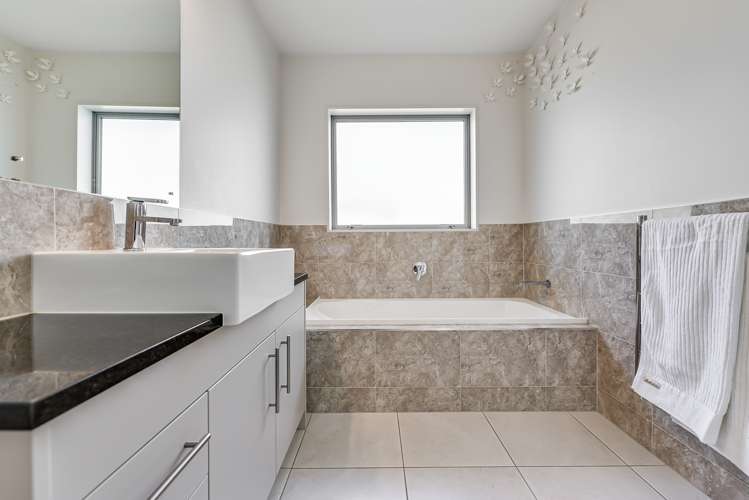 20 Whitney Place Rototuna North_21