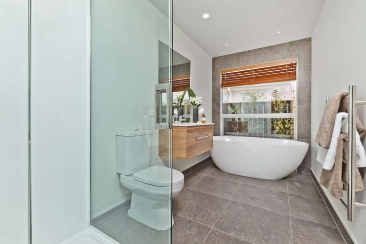 86 Colonial Drive Silverdale_13