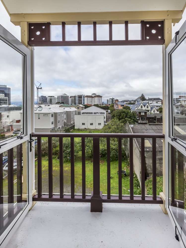 153h Grant Road Thorndon_9