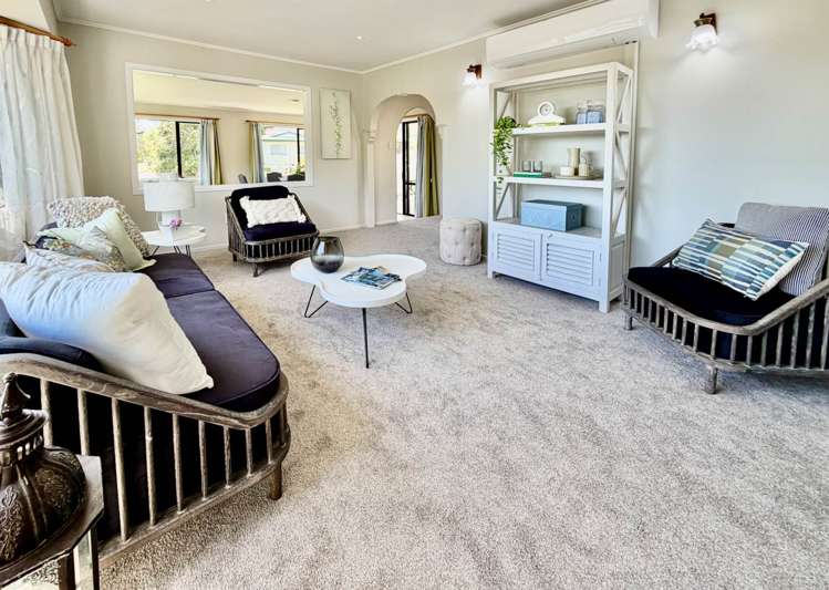 10 Beechdale Crescent Pakuranga Heights_6