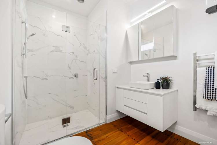 88 Owairaka Avenue Mount Albert_13