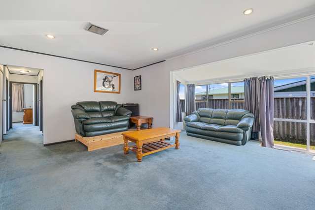 27 Mountbatten Grove Clouston Park_2