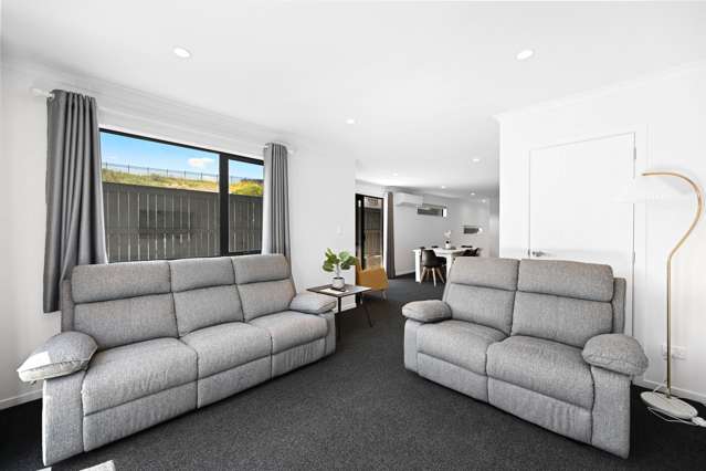 2A Oku Close Hillcrest_3