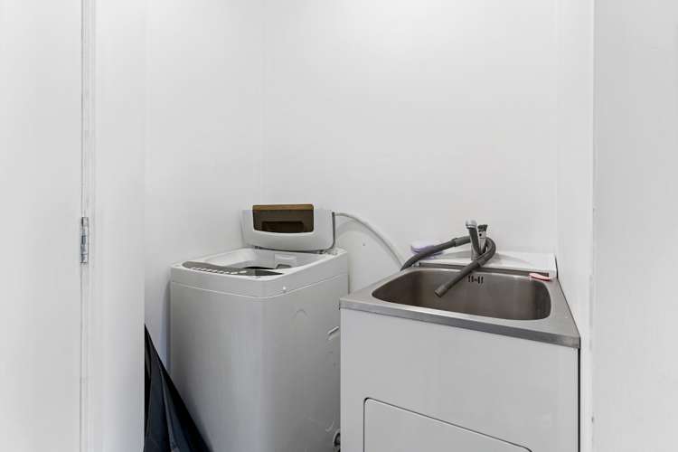 Flat 6/53 Albert Street Hamilton East_12