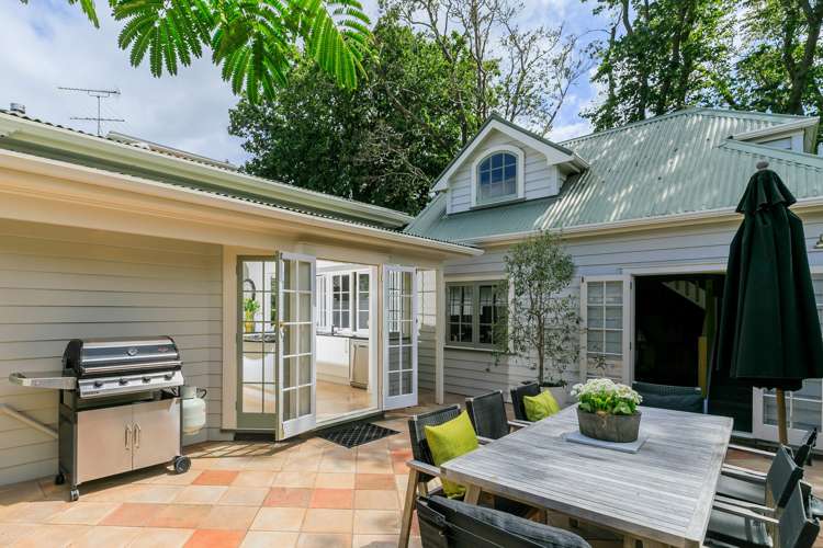 32 Cheltenham Road Devonport_19