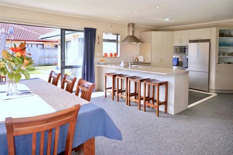 17 Tomika Crescent Papamoa_3