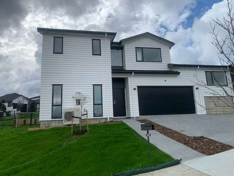 30 Davey Crescent_0