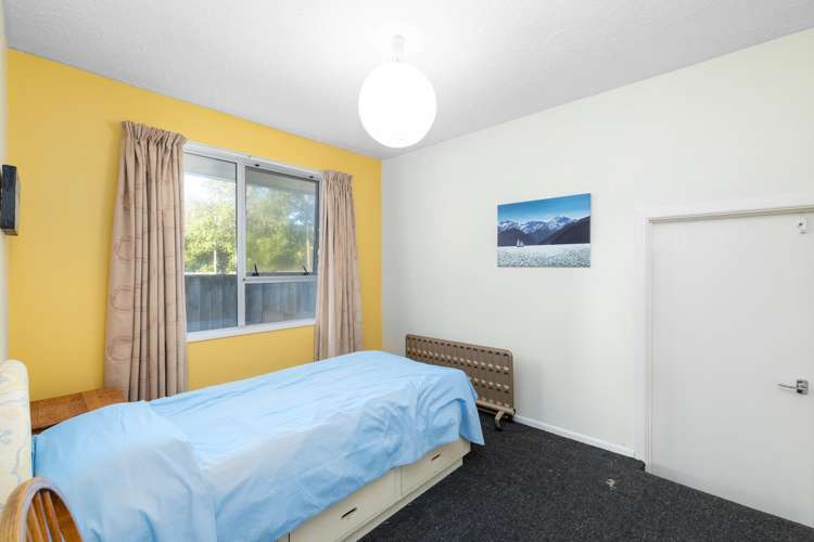 2/115 Rocking Horse Road Southshore_7