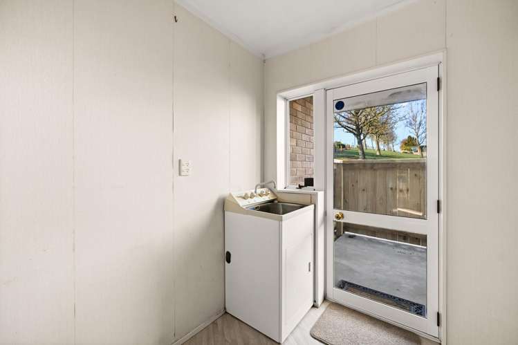801A River Road Chartwell_12