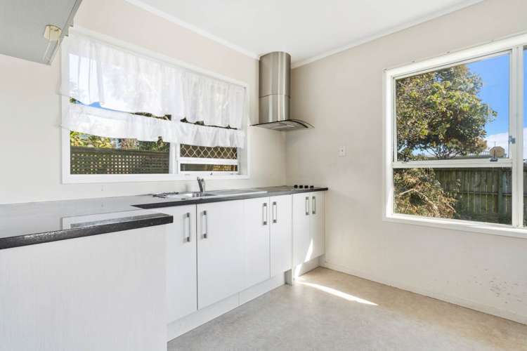 1/69 Hepburn Road Glendene_5