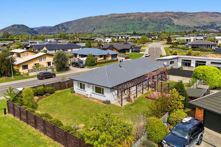 225 Stone Street Wanaka_2