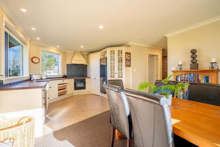 368 Fairview Road_2