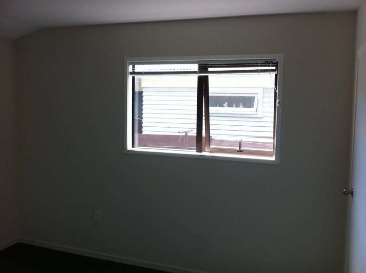 24 Bond Crescent Forrest Hill_1