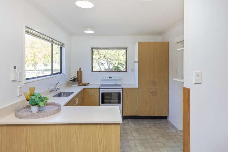 2/11 Duncan Street Sumner_2