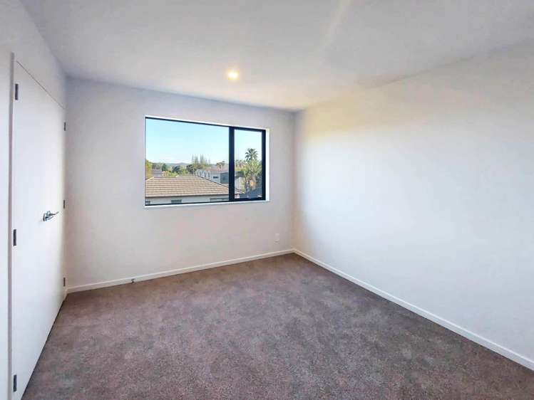 10/54 Swanson Road Henderson_9