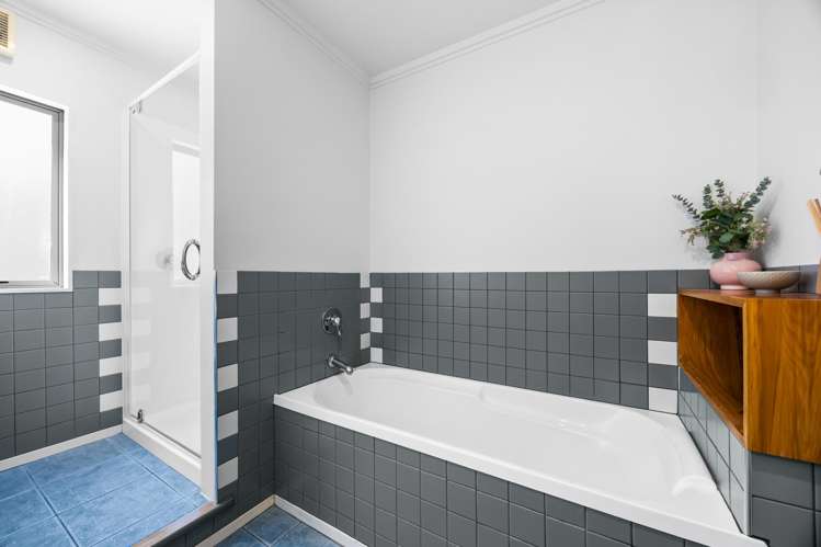 6 Toru Street Te Atatu Peninsula_25
