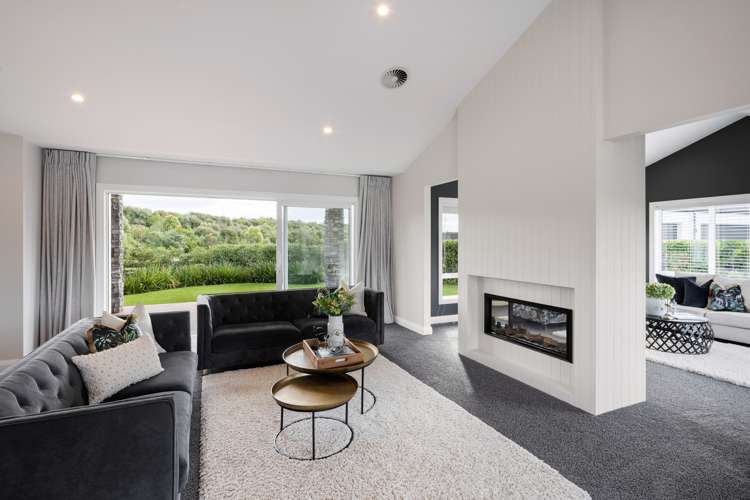 25 Alan Livingston Drive Cambridge_12