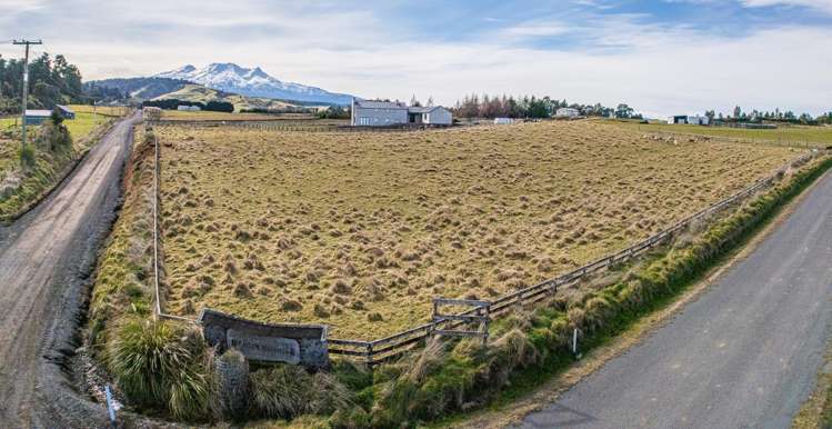 1 Taylors Road Ohakune_2