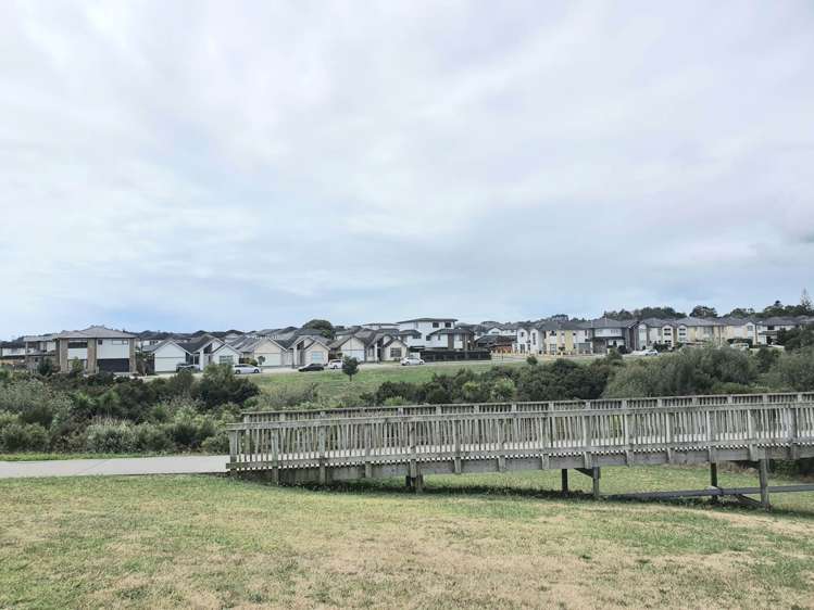 29 Hughs Way Flat Bush_15