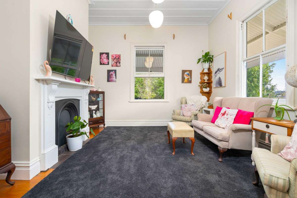 32 Ewing Road_3