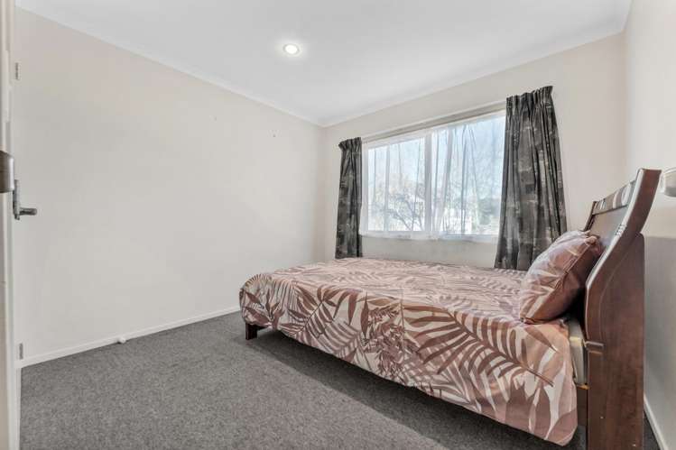 7 Newfound Way Glen Eden_15