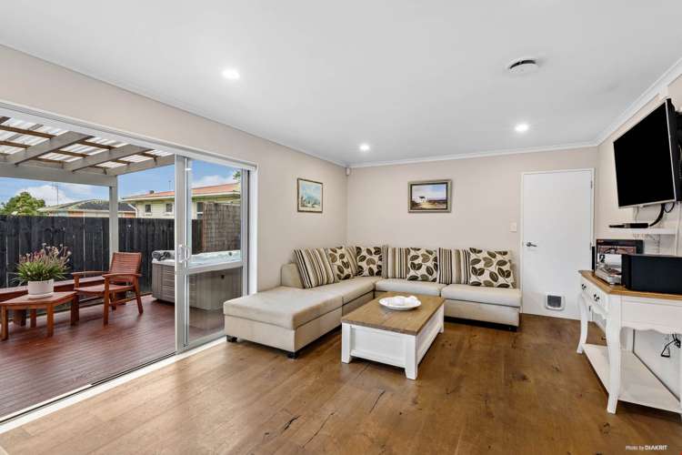 5a Bradbury Road Botany Downs_6