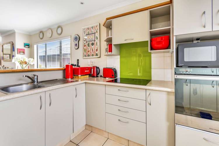 285unit Vaughan Road Owhata_1