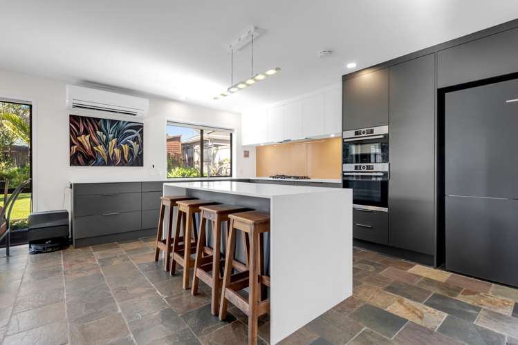 53 Oliver Road Eastern Beach_10