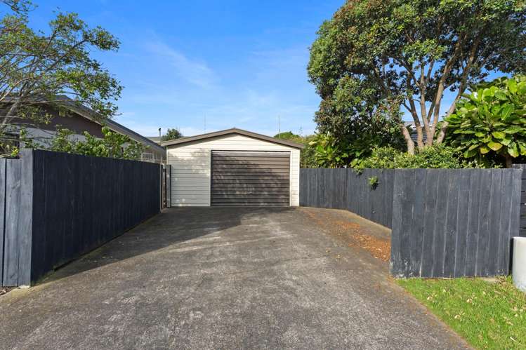 49 Tasman Road Otaki Beach_14