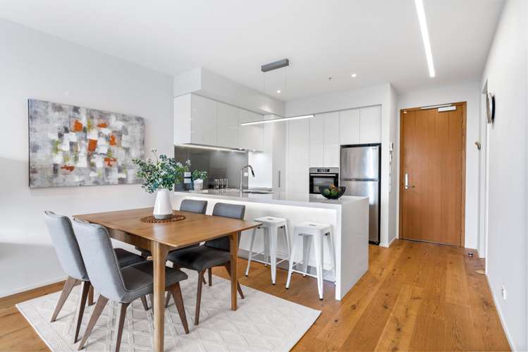 06/585g Beach Road Rothesay Bay_8