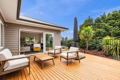 25 Michel Colombon Close_1