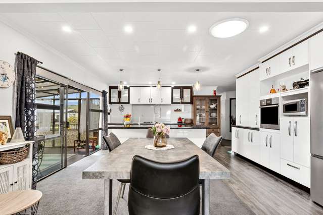 17 Lord Auckland Road Wakefield_1