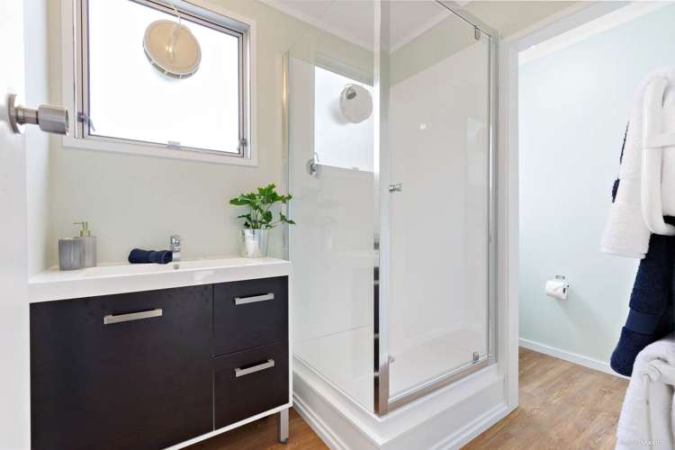 2 Tagor Street Glen Eden_10