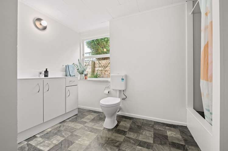 55 Graham Street Hamilton East_14