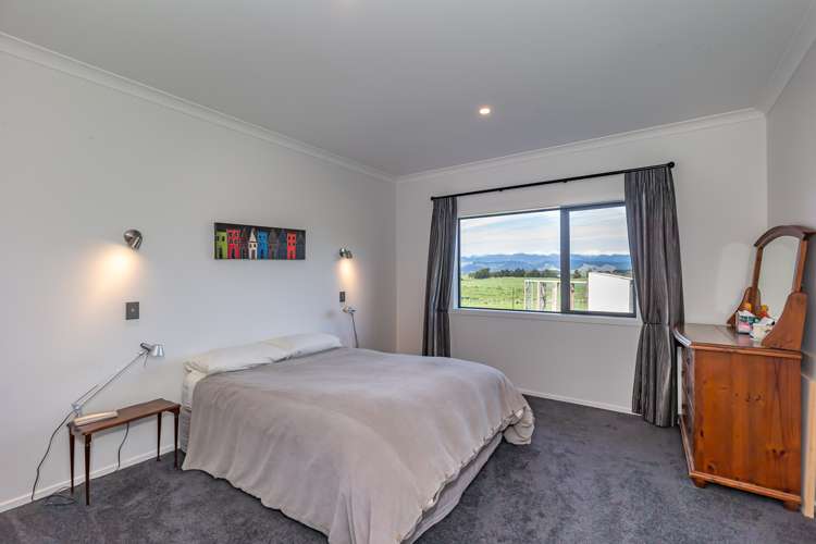 947 Koputaroa Road Koputaroa_17