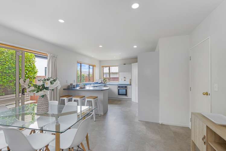 28 Allard Street Edgeware_4