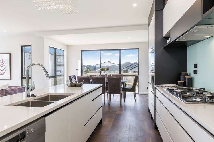 4 Canoe Lane Riverhead_8